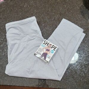Shape Active Capri Yoga Pants Size Small Women's NWT